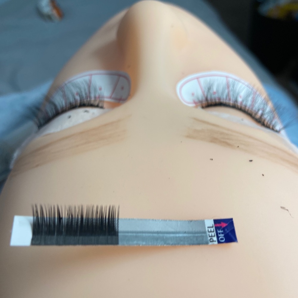 @Lashesbychina - Picture 2 of 9